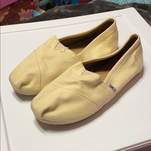 Toms shoes